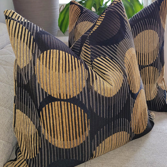 POP UP PILLOWS - GOLDEN & TIGER EYE